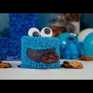 Meet your Posher, Ellie